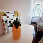 2 Bedroom Serviced Belle Vue By The Park Timişoara