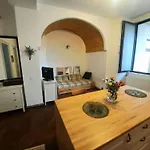 2 Bedroom Serviced Belle Vue By The Park Apartament Timişoara