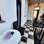 Apartament 2 Bedroom Serviced Belle Vue By The Park Timişoara
