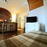 2 Bedroom Serviced Belle Vue By The Park Timişoara