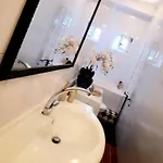 Apartament 2 Bedroom Serviced Belle Vue By The Park Timişoara