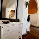 2 Bedroom Serviced Belle Vue By The Park * Timişoara