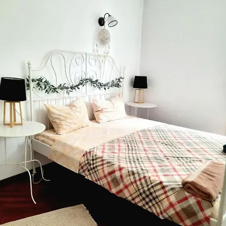 Apartament 2 Bedroom Serviced Belle Vue By The Park