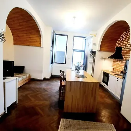 Apartament 2 Bedroom Serviced Belle Vue By The Park *