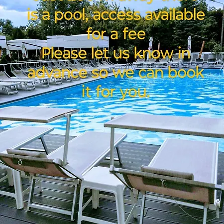 2 Bedroom Serviced Belle Vue By The Park * Timişoara