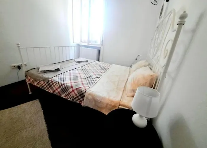 アパート 2 Bedroom Serviced Belle Vue By The Park