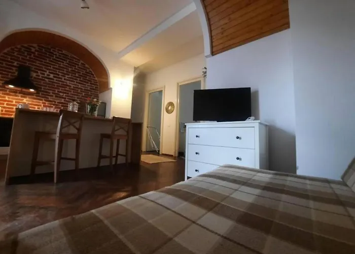 2 Bedroom Serviced Belle Vue By The Park アパート