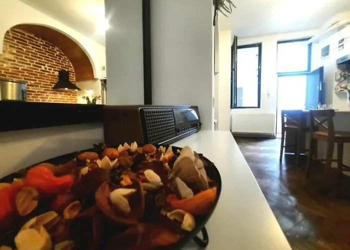 アパート 2 Bedroom Serviced Belle Vue By The Park *