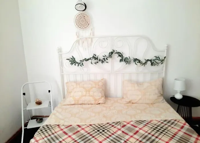 Appartamento 2 Bedroom Serviced Belle Vue By The Park *