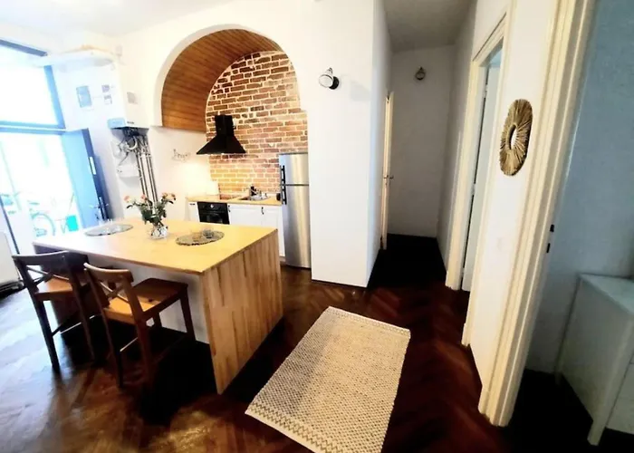 Appartamento 2 Bedroom Serviced Belle Vue By The Park *